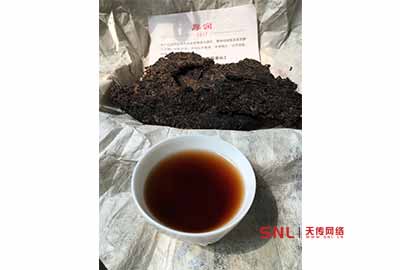 合和昌普洱茶熟茶有什么特色？有懂它的人就夠了！喝2017厚潤記