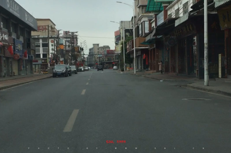 網(wǎng)購給人們的生活帶來便利突顯：肺炎疫情期間不出門也能買小青柑